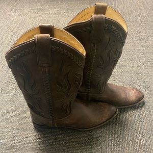 Frye cowgirl boots size 9.5 in weathered brown